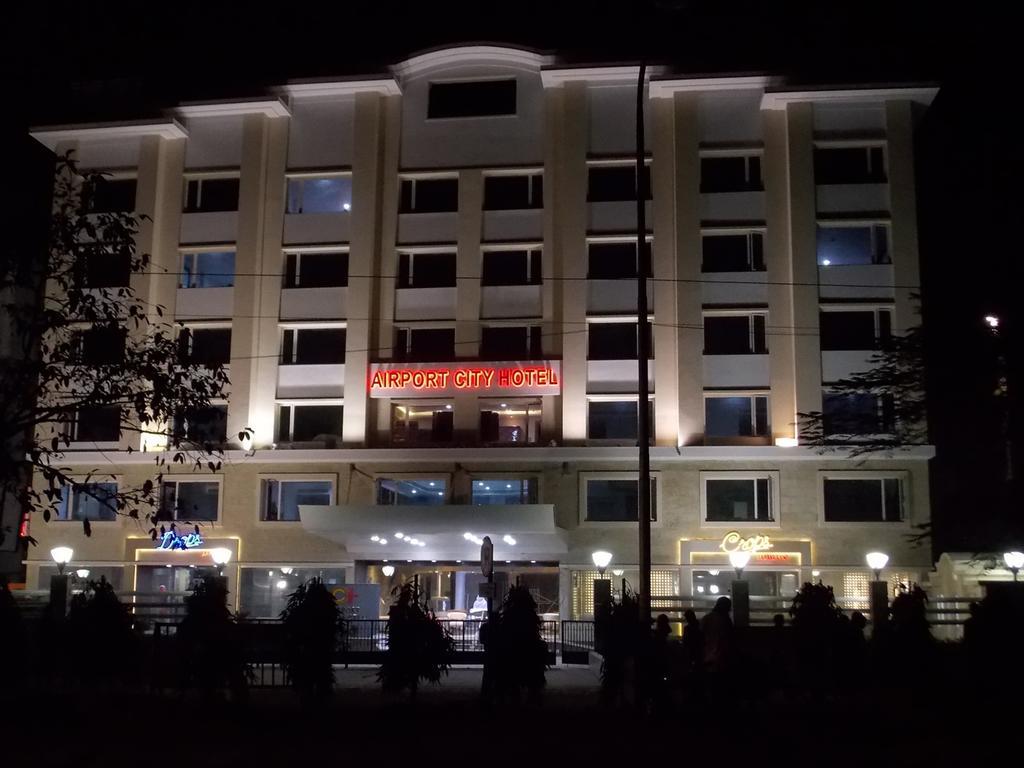 Airport City Hotel Kalkutta Exterior foto